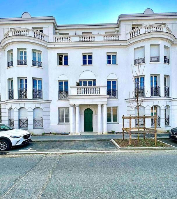 Newwilliam Apartment Сери Екстериор снимка